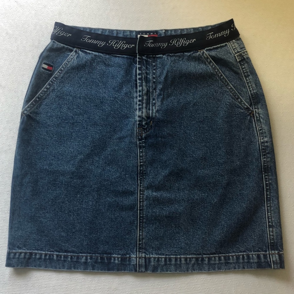 VINTAGE Tommy Hilfiger denim skirt!